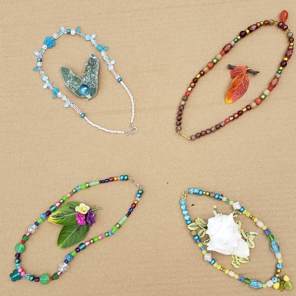 🌷Spring Necklace🌷 - Picture 5 of 5